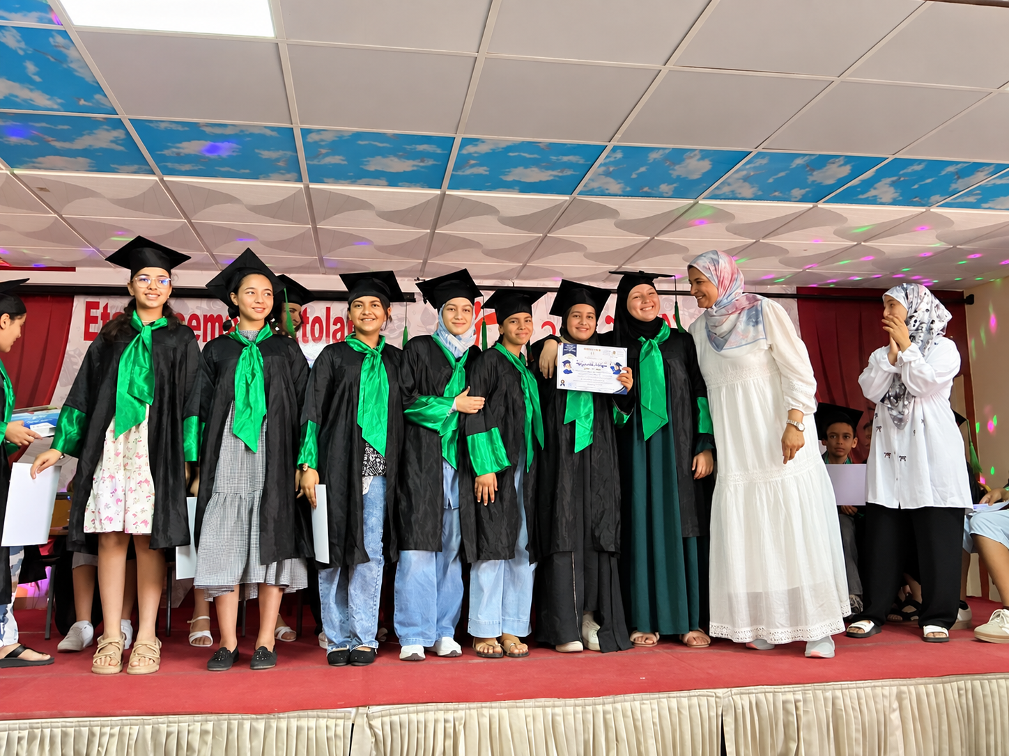 Remise des diplômes aux élèves du primaire